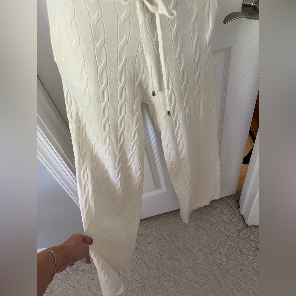 Cyrus Cream Cable Knit Pants Wide leg in size small - Picture 9 of 14